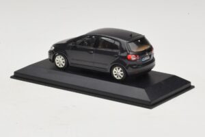 Volkswagen Golf Plus Mk5 Fekete Minichamps 1:43 GOLF007 Fém – 3. kép a 5-ből