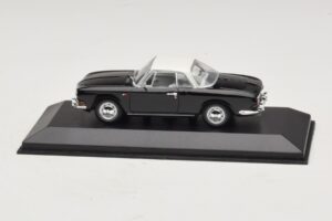 Volkswagen Karmann Ghia Fekete fehér tetővel Minichamps 1:43 430050224 Fém