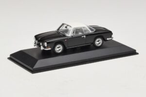 Volkswagen Karmann Ghia Fekete fehér tetővel Minichamps 1:43 430050224 Fém – 2. kép a 5-ből
