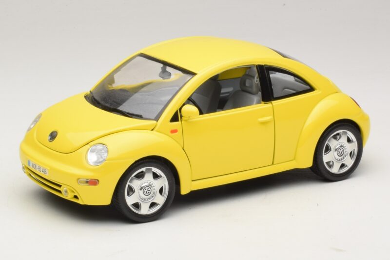 Volkswagen New Beetle A4 Sárga Bburago 1:18 3302 Fém