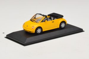Volkswagen New Beetle Kabrió Sárga Minichamps 1:43 BEETLE002 Fém – 2. kép a 5-ből