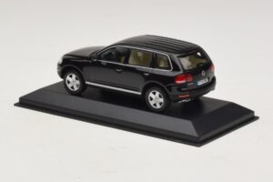 Volkswagen Touareg 7L Fekete Minichamps 1:43 TOUAREG002 Fém – 3. kép a 5-ből