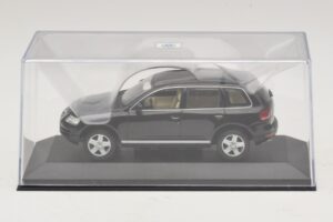 Volkswagen Touareg 7L Fekete Minichamps 1:43 TOUAREG002 Fém – 4. kép a 5-ből
