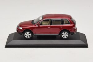 Volkswagen Touareg 7L Piros Minichamps 1:43 TOUAREG003 Fém