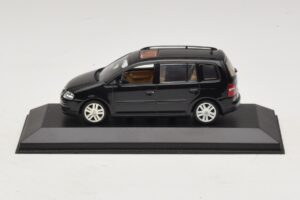 Volkswagen Touran 1T Fekete Minichamps 1:43 TOURAN005 Fém