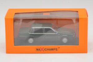 Volvo 740 Sötétzöld Maxichamps 1:43 940171700 Diecast – 5. kép a 5-ből